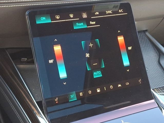 Certified 2025 Cadillac Escalade Premium Luxury image 16