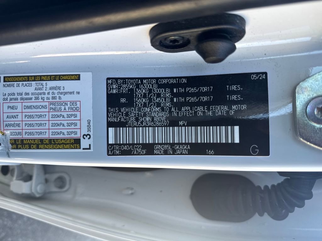 Used 2024 Toyota 4Runner TRD Off-Road Premium image 31