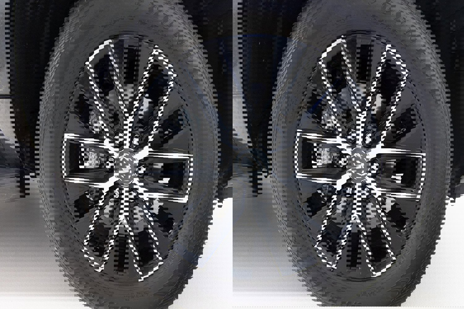 Used 2024 Lexus GX 550 image 14