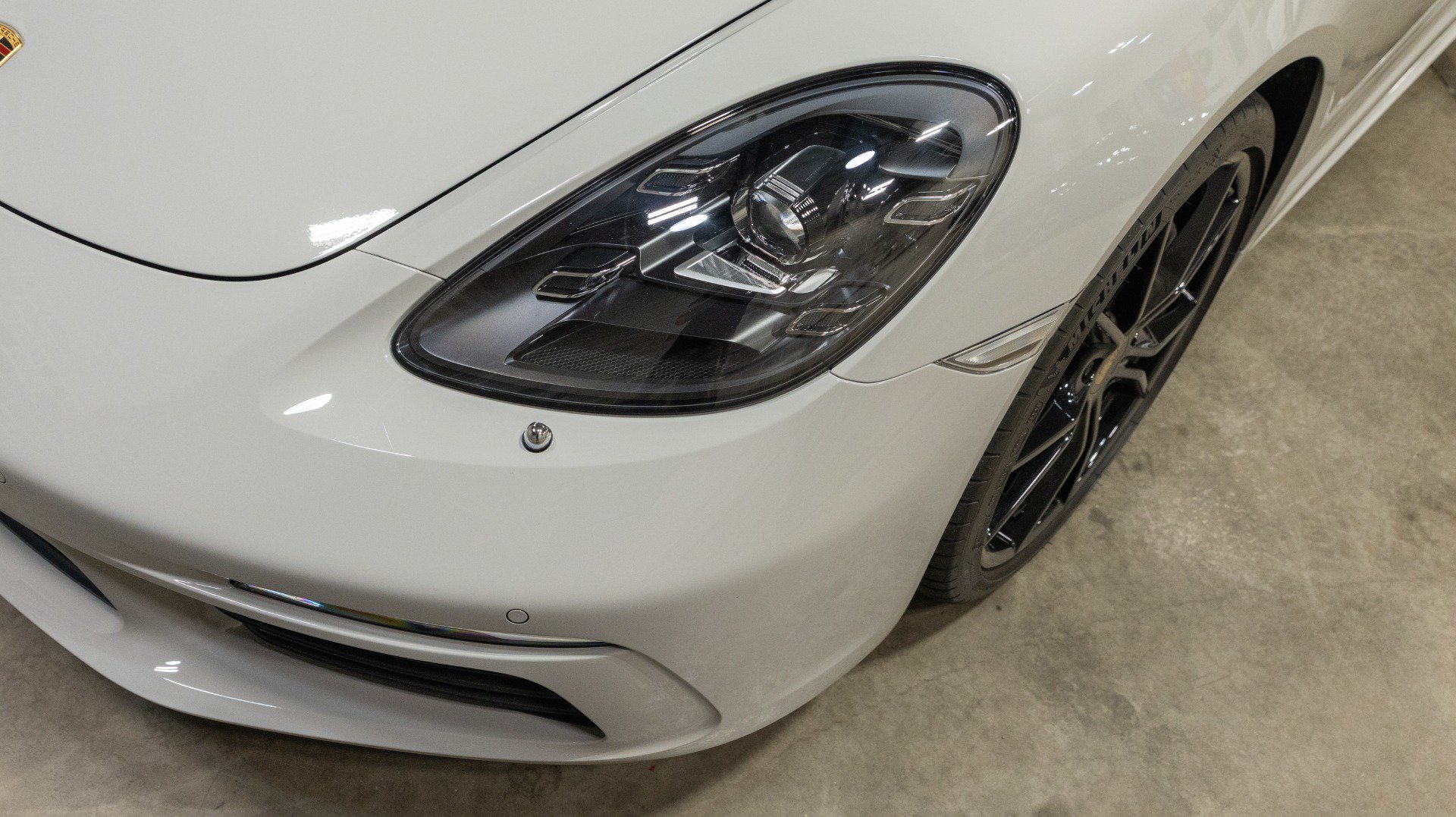 Used 2021 Porsche 718 Boxster RWD image 24