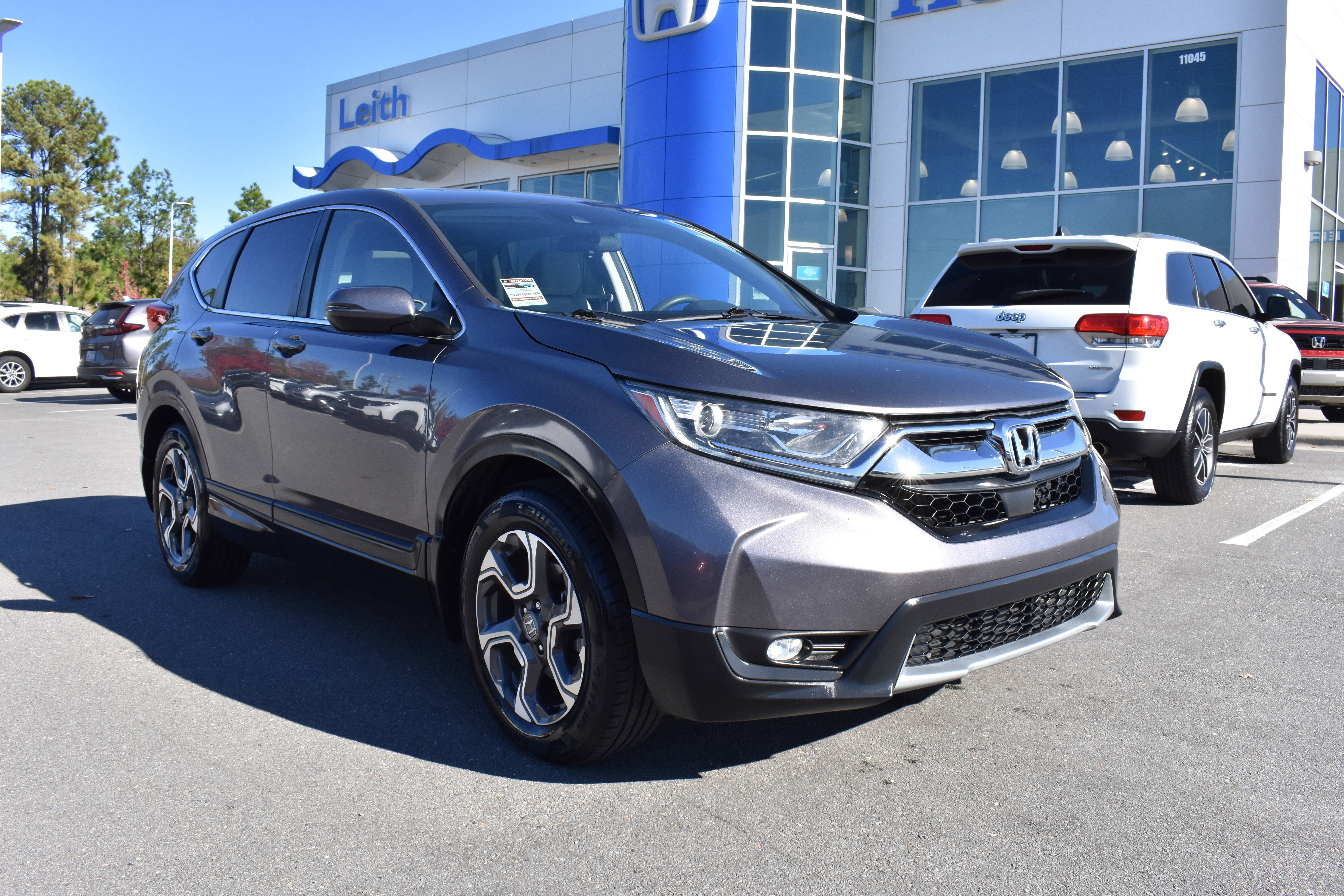 Certified 2017 Honda CR-V EX image 3