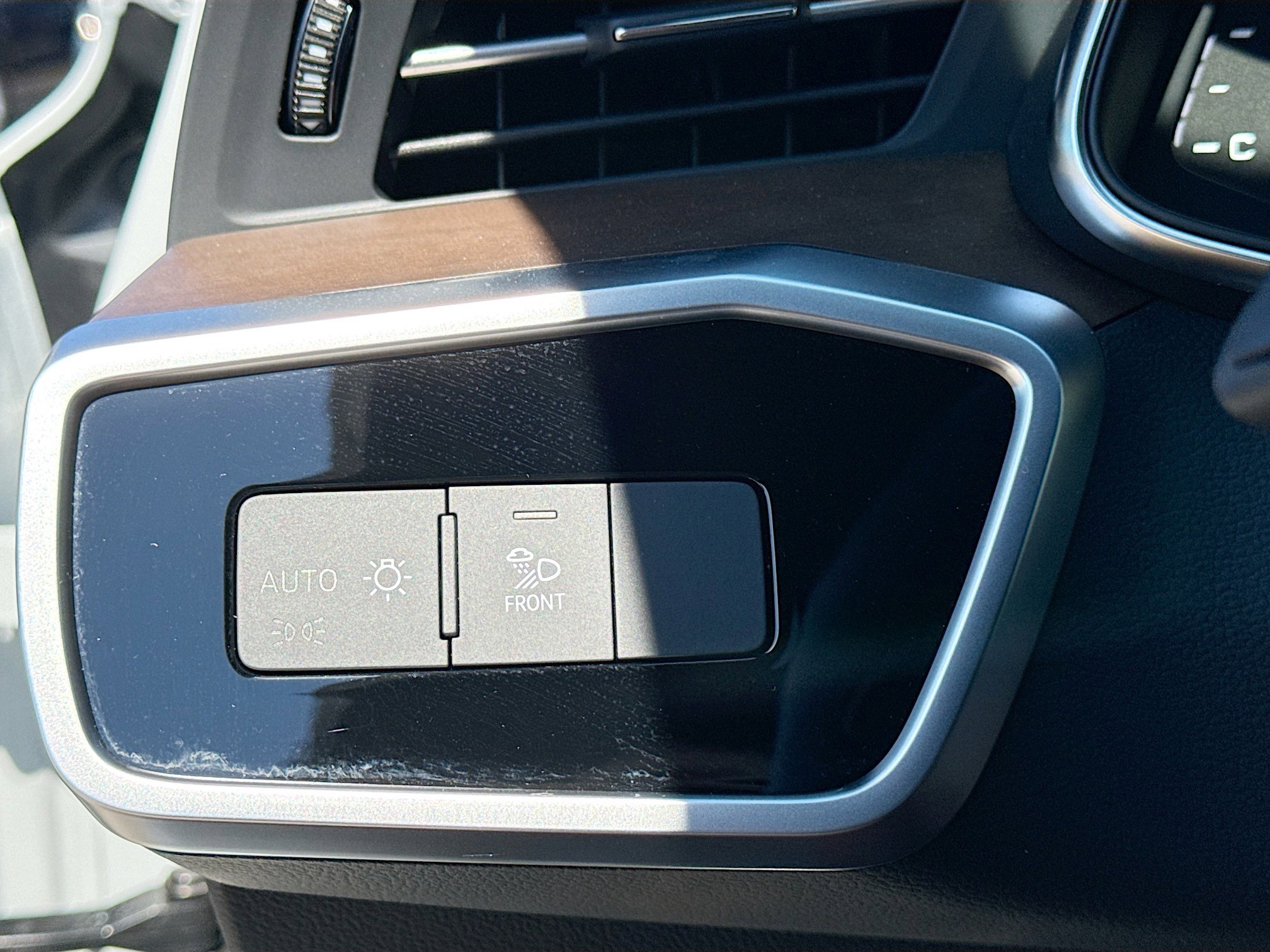 Used 2025 Audi A6 2.0T Premium w/ Convenience Plus Package image 33