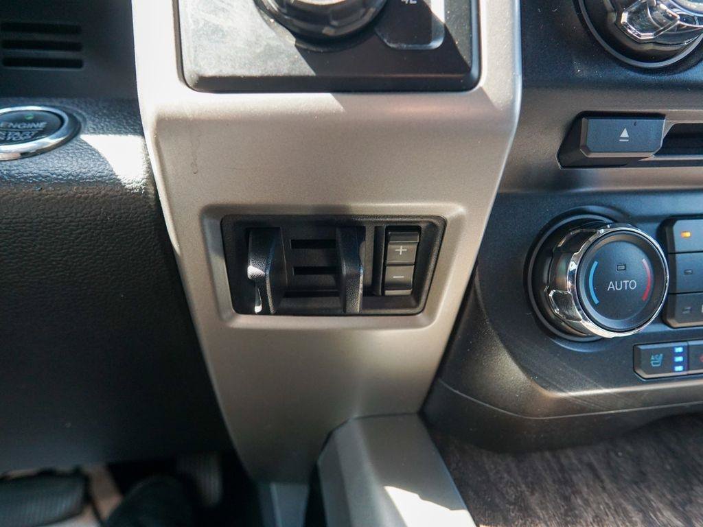 Used 2018 Ford F250 Lariat w/ Lariat Ultimate Package AWD/4WD image 29