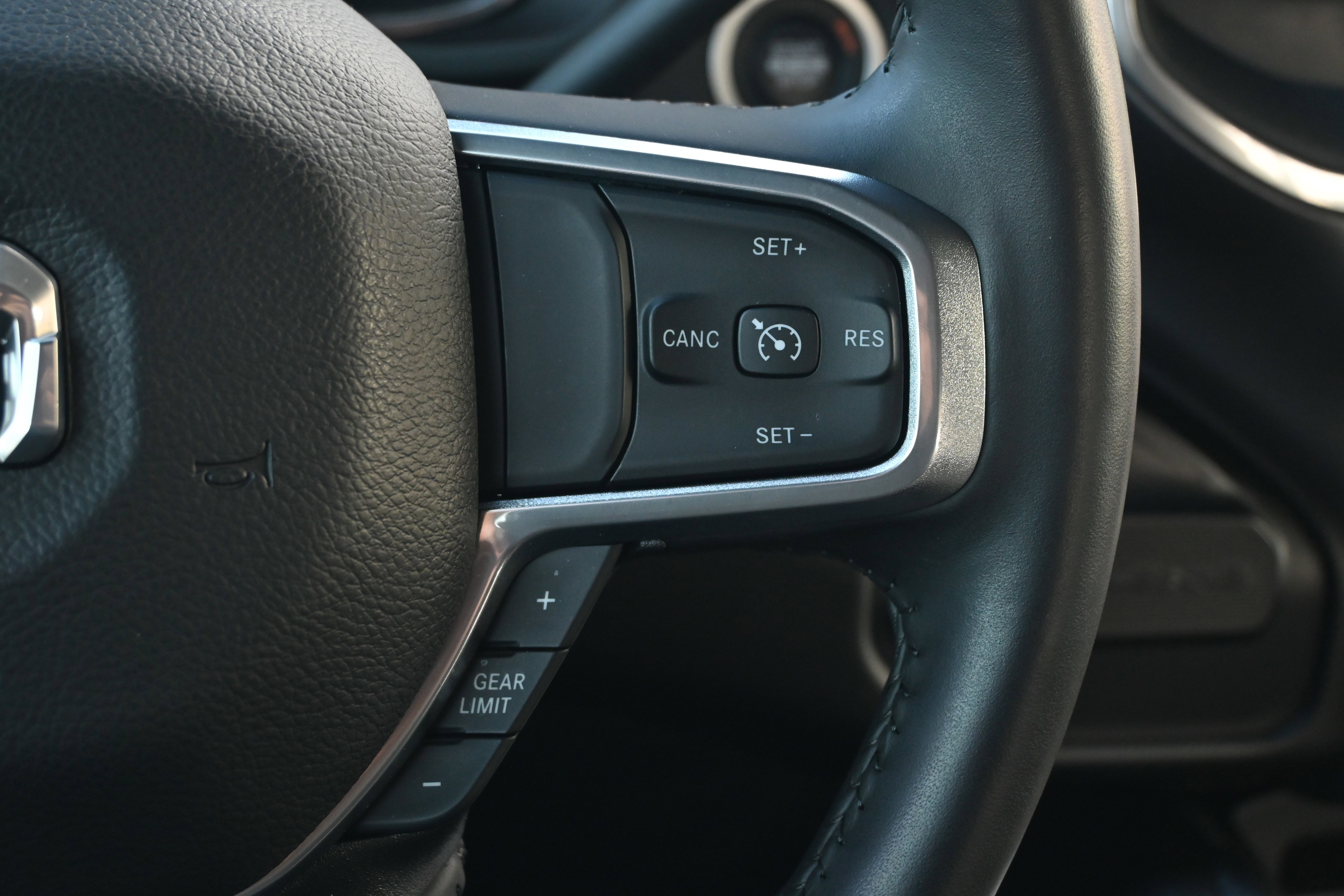 Used 2024 RAM 2500 Laramie w/ Sport Appearance Package image 32