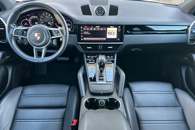 Used 2022 Porsche Cayenne Platinum Edition image 12