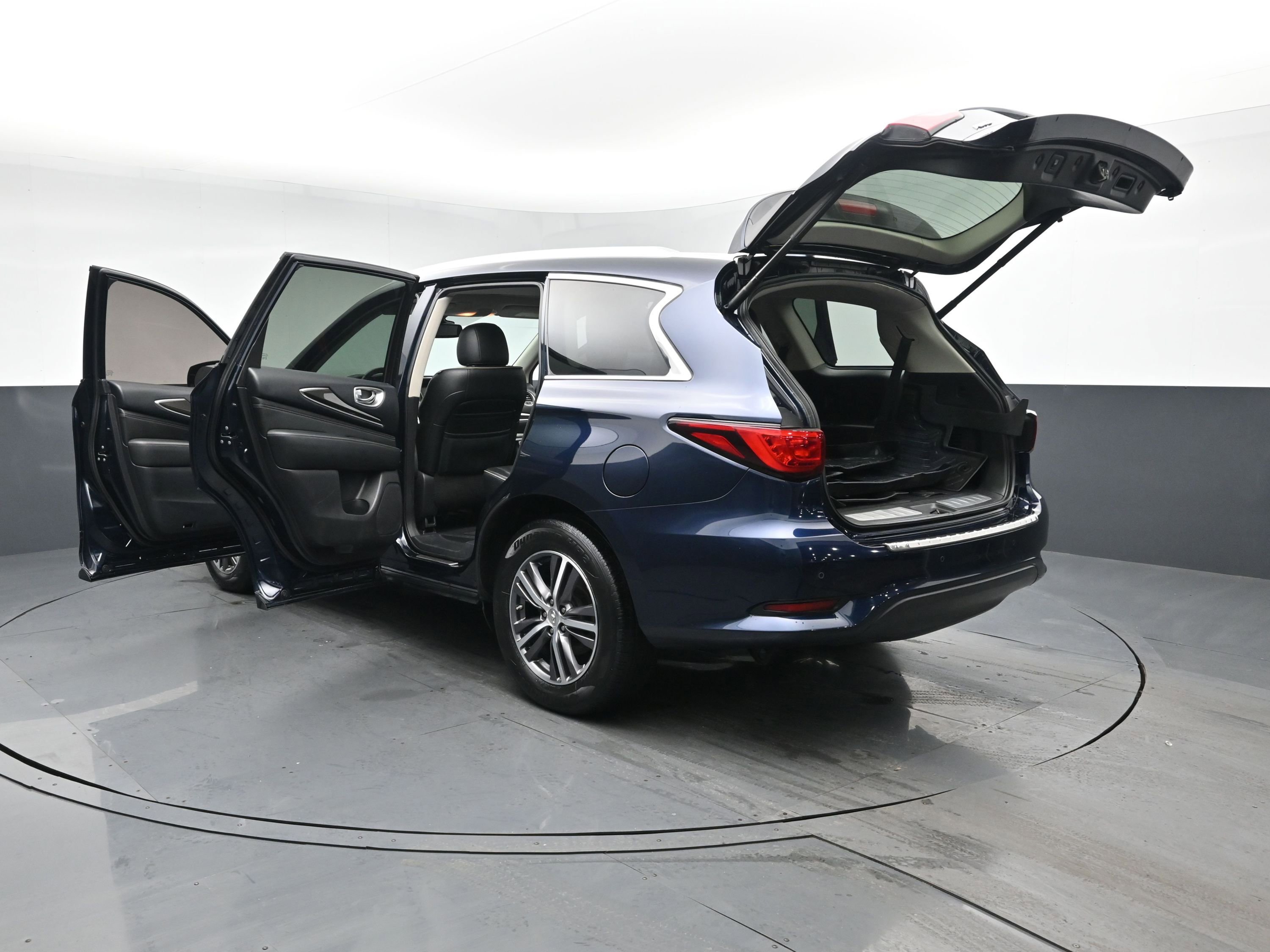 Used 2019 INFINITI QX60 Luxe w/ Essential Package image 27