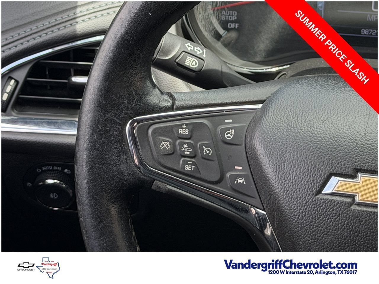 Used 2017 Chevrolet Cruze Premier FWD image 13