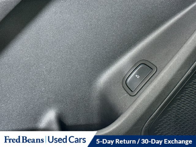 Used 2026 Chevrolet Traverse LT w/ Driver Confidence Package FWD image 40