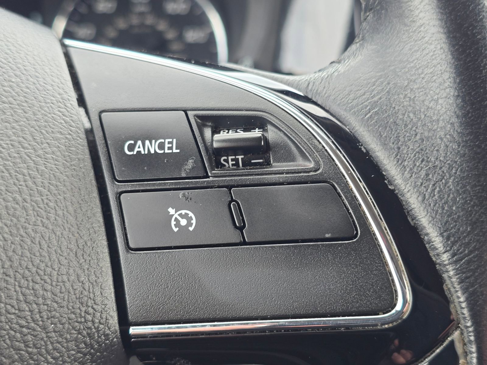 Used 2017 Mitsubishi Outlander ES image 25