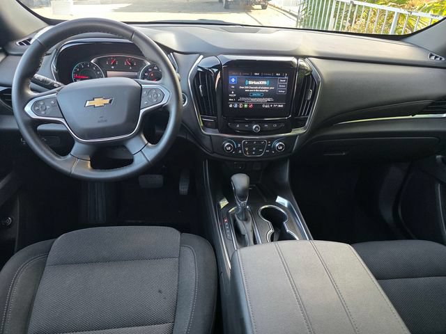 Used 2023 Chevrolet Traverse LT FWD image 17
