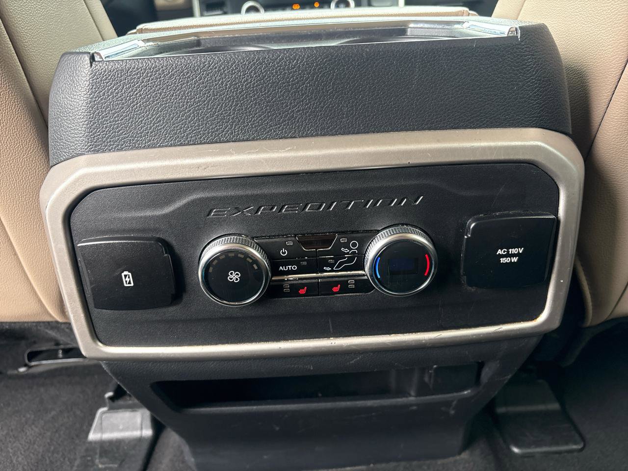 Used 2024 Ford Expedition Max Limited image 17