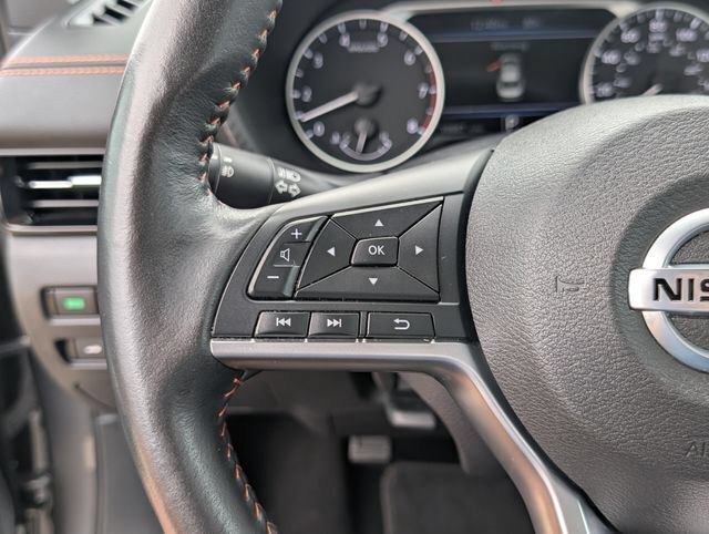 Used 2023 Nissan Sentra SR w/ SR Premium Package FWD image 25