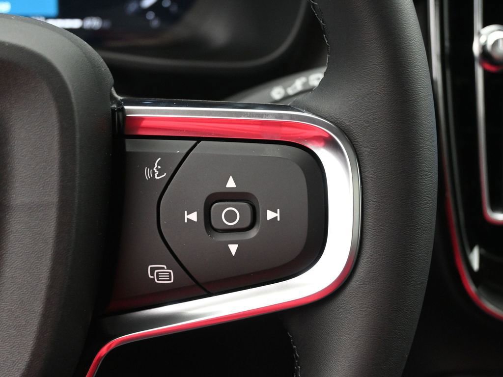 New 2026 Volvo XC40 B5 Ultra w/ Protection Package Premier image 10