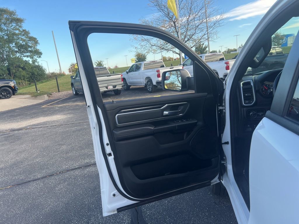 Used 2019 RAM 1500 Big Horn image 33