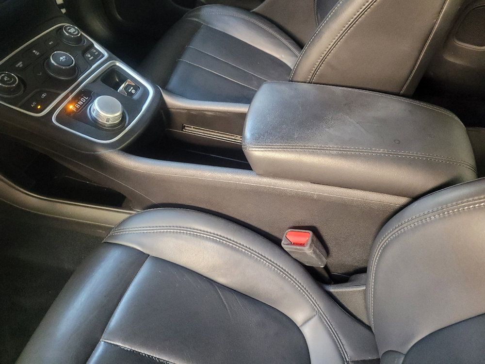 Used 2017 Chrysler 200 Limited Platinum image 26