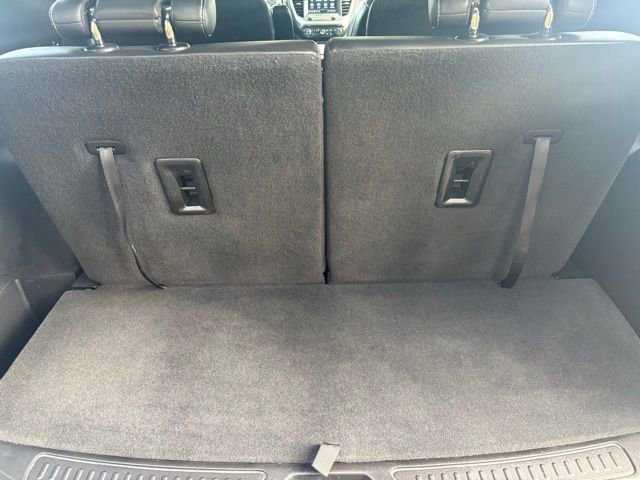 Certified 2023 GMC Acadia SLT w/ Elevation Edition image 8