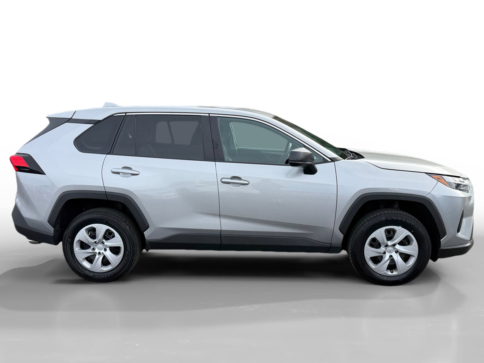 Used 2024 Toyota RAV4 LE image 6