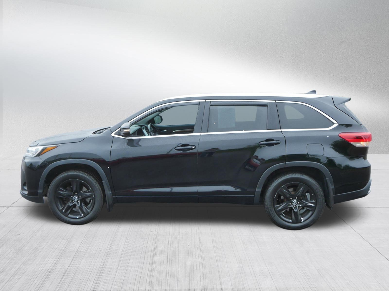 Used 2019 Toyota Highlander Limited AWD/4WD image 4