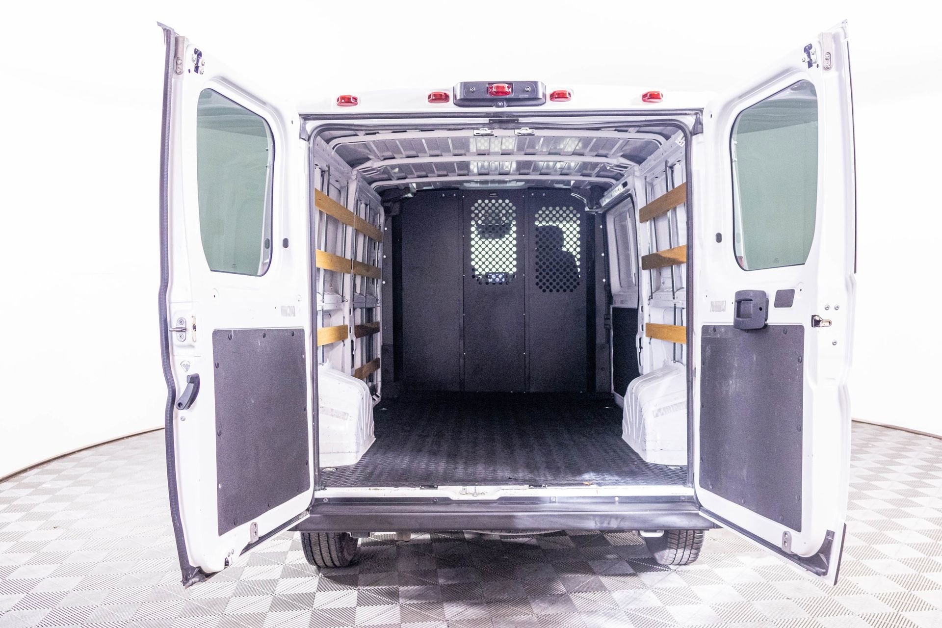 Used 2023 RAM ProMaster 2500 image 30