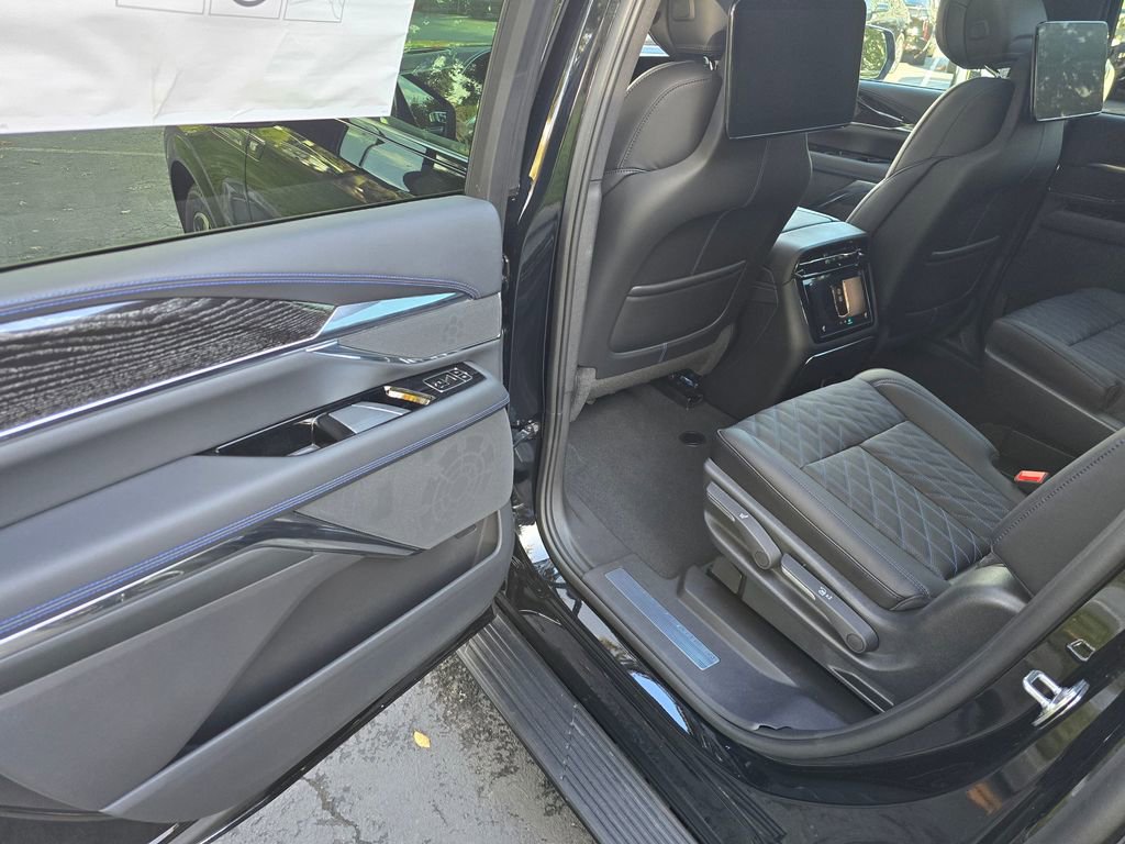 New 2026 Cadillac Escalade IQL Sport 1 AWD/4WD image 17