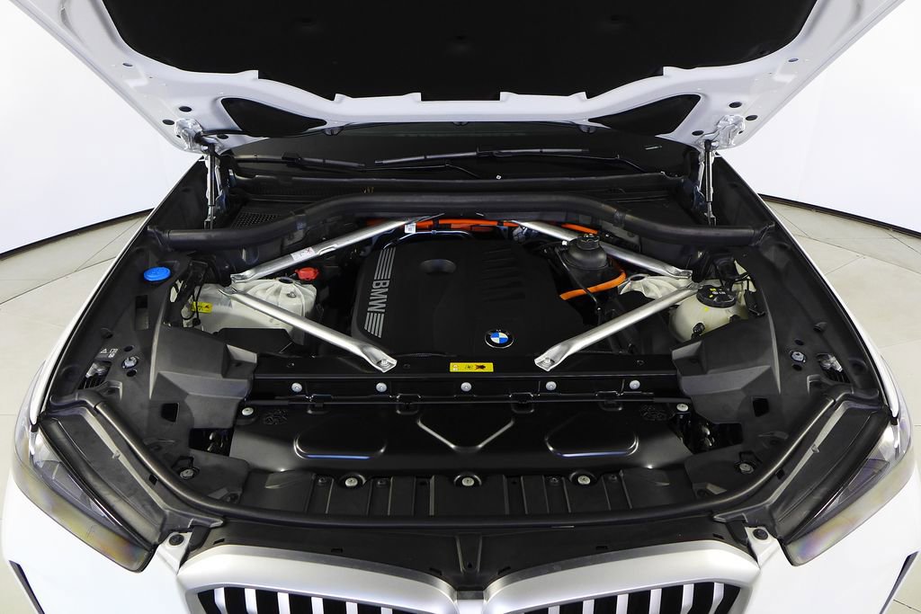 Certified 2024 BMW X5 xDrive50e w/ Parking Assistance Package image 6