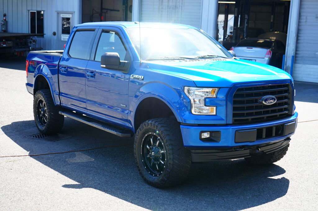 Used 2017 Ford F150 XLT w/ Equipment Group 301A Mid image 7