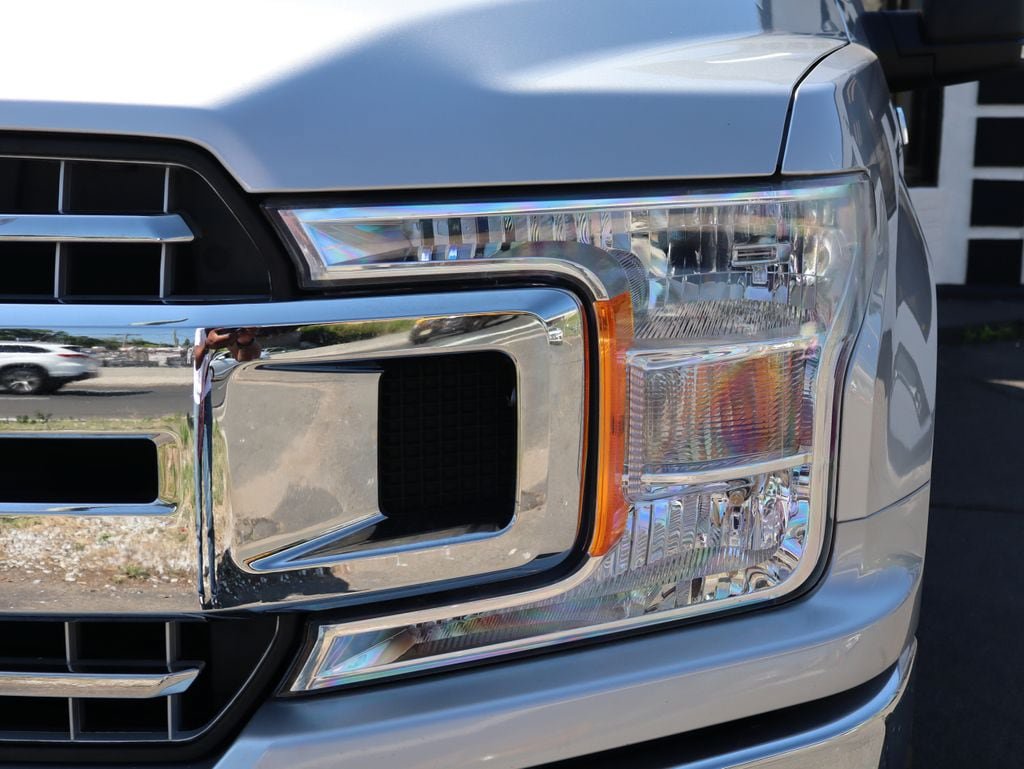 Used 2019 Ford F150 XLT w/ Equipment Group 302A Luxury AWD/4WD image 9