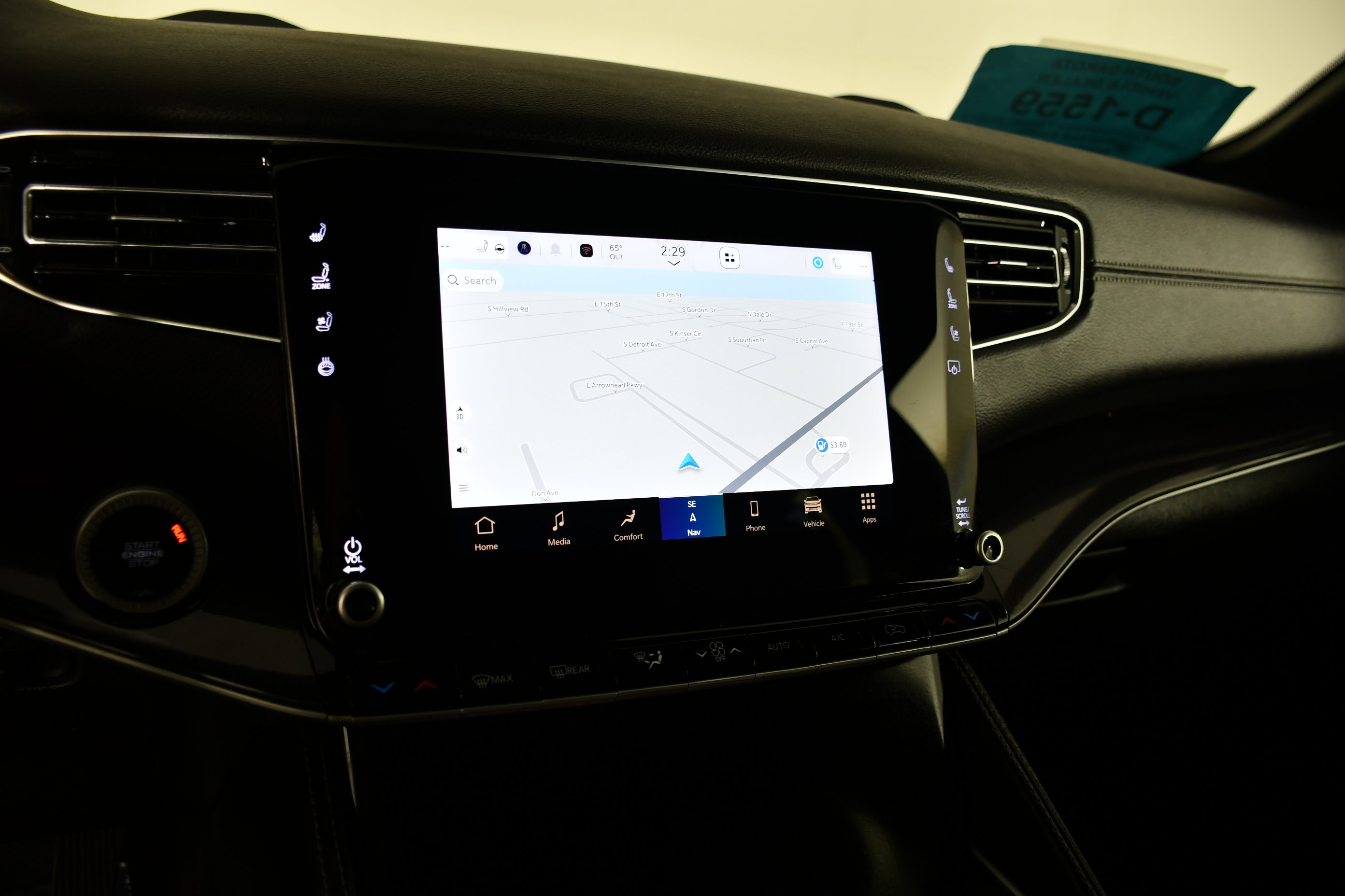 Used 2024 Jeep Wagoneer 4WD w/ HD Trailer Tow Package image 26