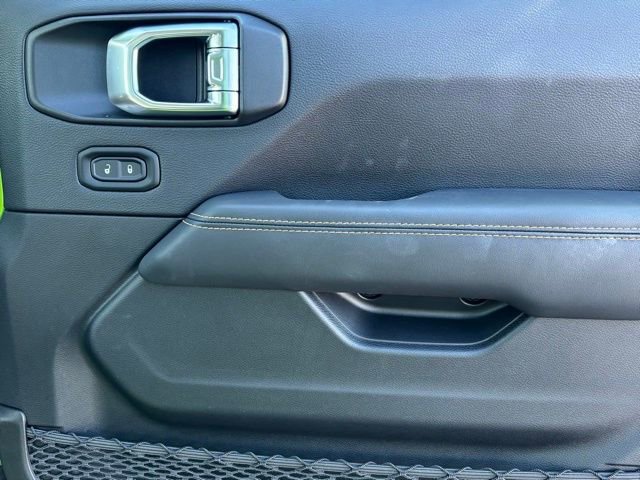 Used 2025 Jeep Gladiator Sport image 25