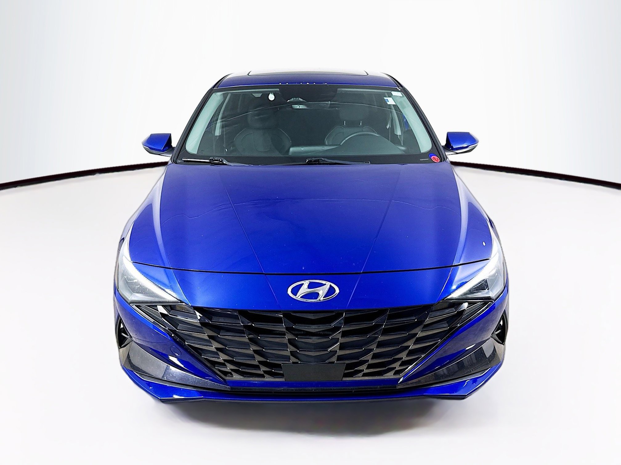 Used 2023 Hyundai Elantra Limited image 3