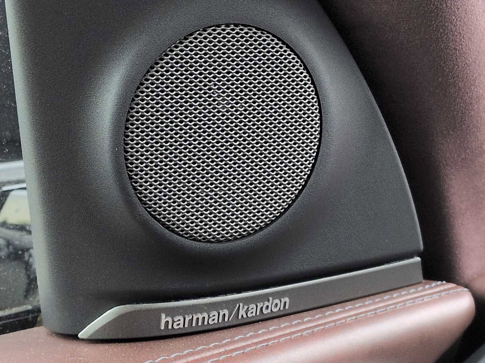 Used 2023 BMW XM image 31