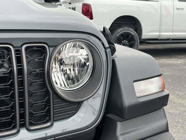 Used 2024 Jeep Wrangler Sport image 9