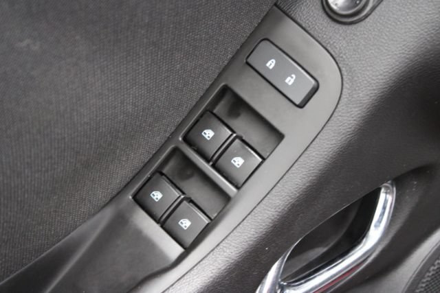 Used 2015 Chevrolet Camaro LT RWD image 13