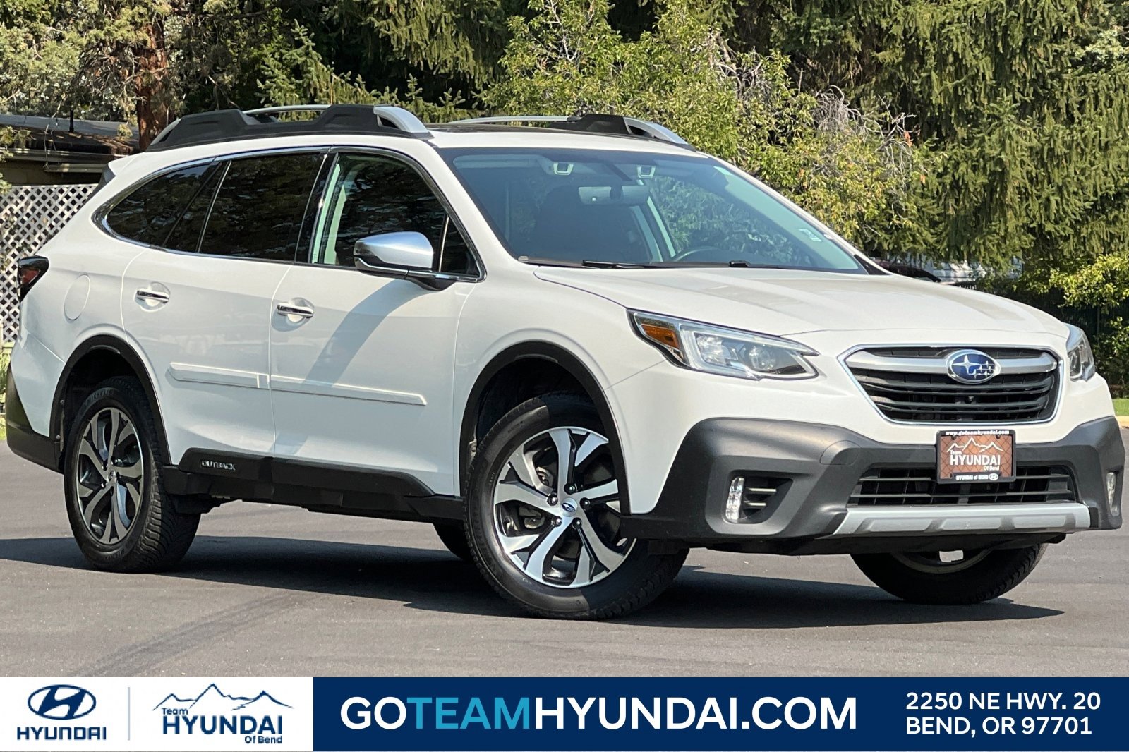 Used 2021 Subaru Outback Touring image 1
