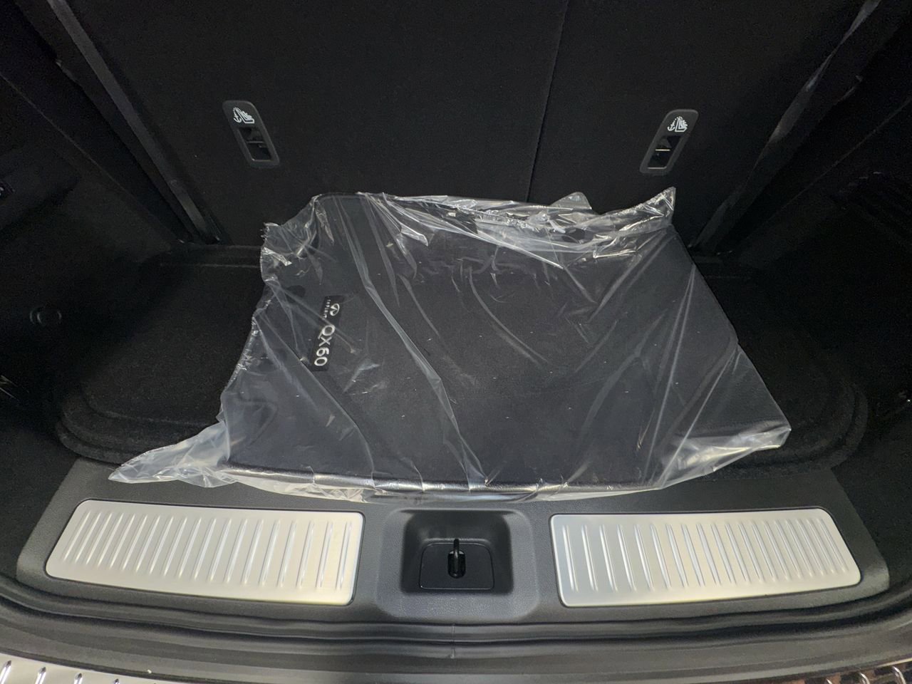 Certified 2025 INFINITI QX60 Autograph w/ Cargo Package image 31