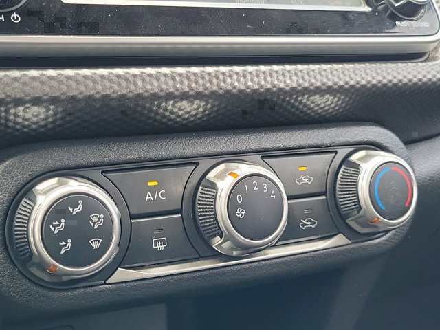 Used 2020 Nissan Kicks S FWD image 29