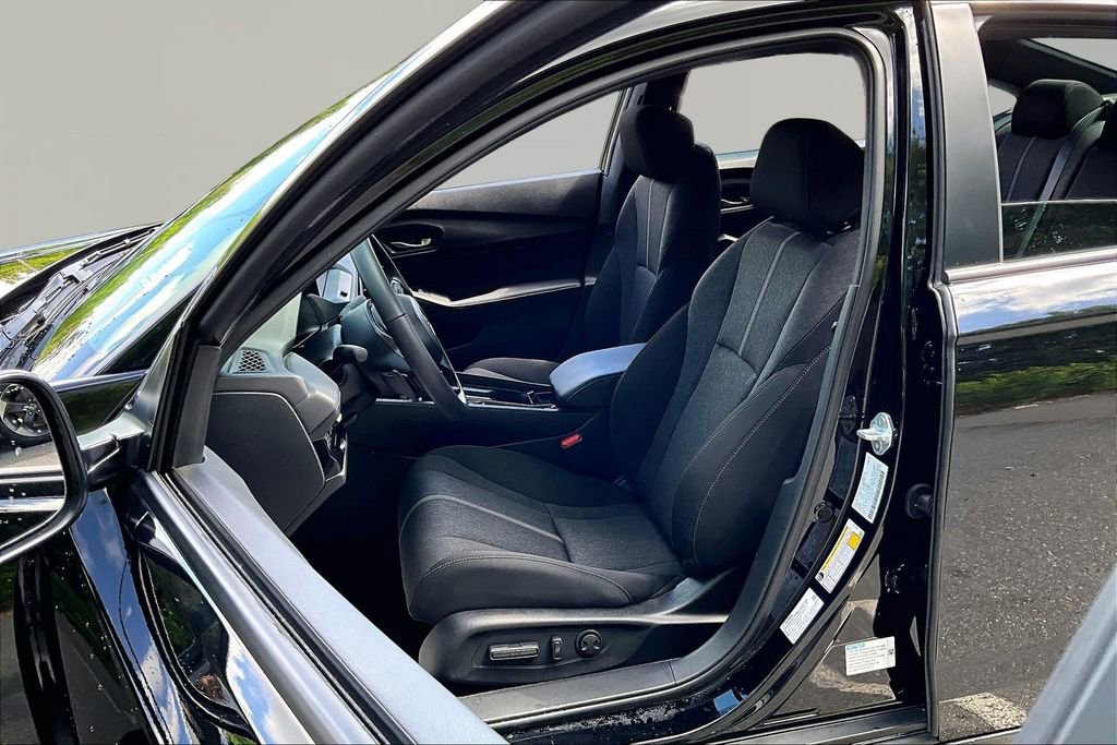 Certified 2025 Honda Accord Sport image 15