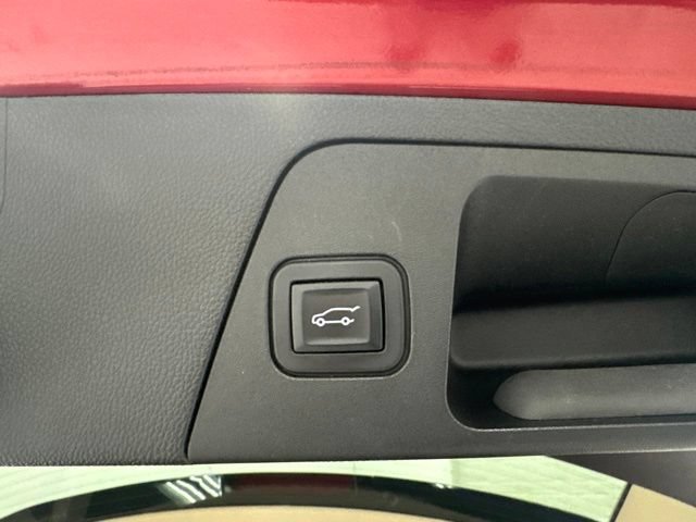 Used 2017 Buick Envision Essence FWD image 26