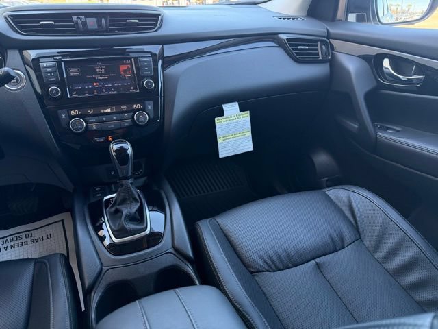 Certified 2022 Nissan Rogue Sport SL w/ Premium Package AWD/4WD image 29
