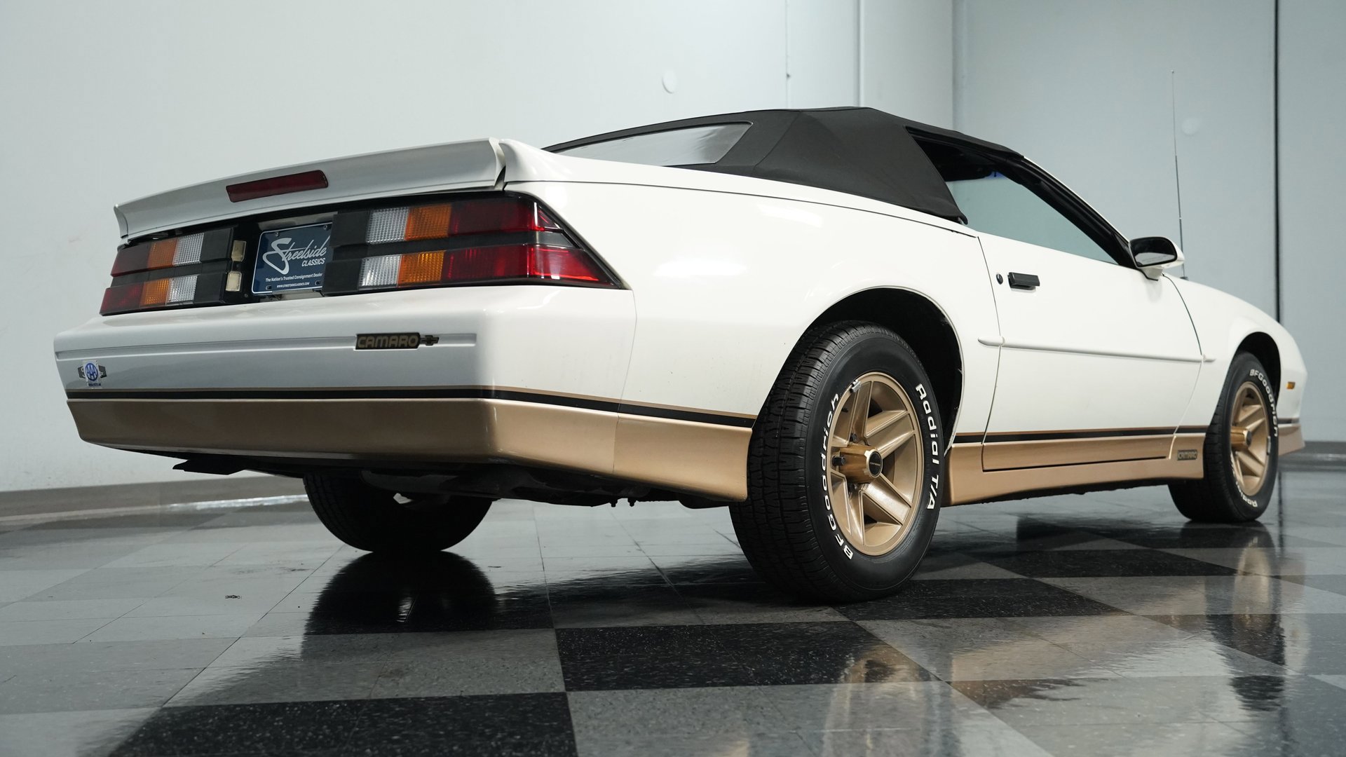 Used 1988 Chevrolet Camaro LT image 24