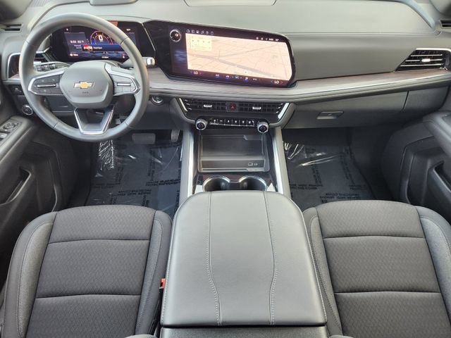 Used 2025 Chevrolet Suburban LS RWD image 27