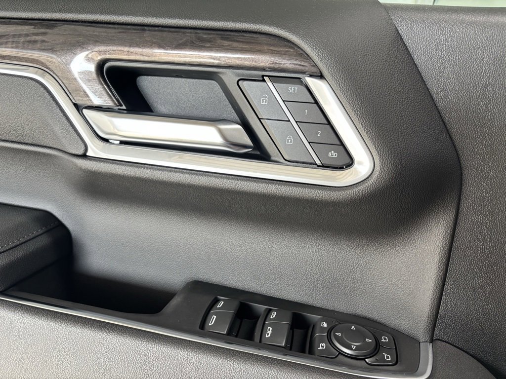 New 2026 Chevrolet Silverado 1500 LTZ w/ LTZ Premium Package image 11