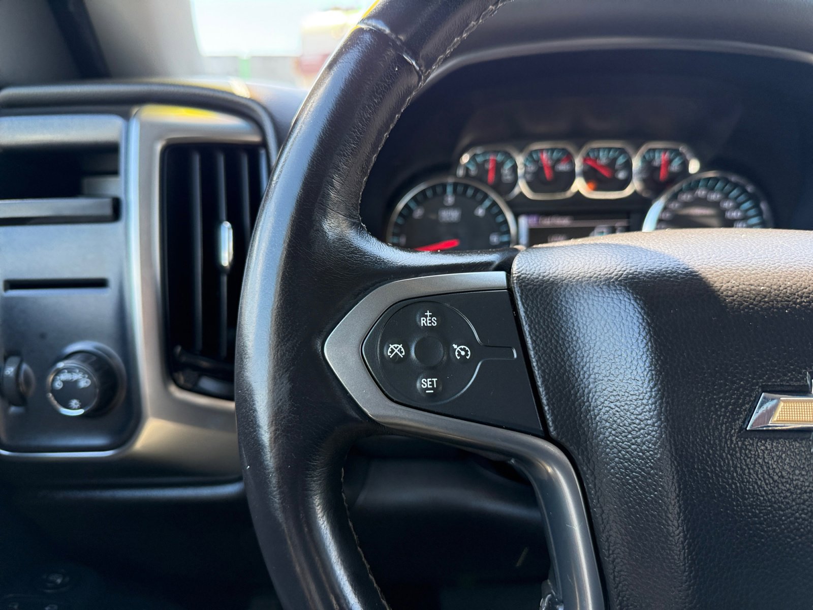 Used 2014 Chevrolet Silverado 1500 LT image 18