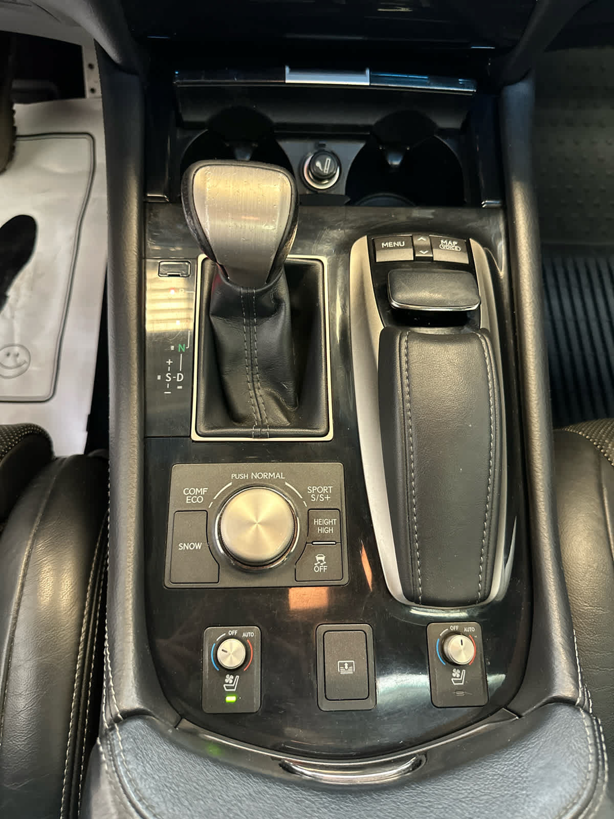 Used 2013 Lexus LS 460 AWD w/ F-Sport Pkg image 22