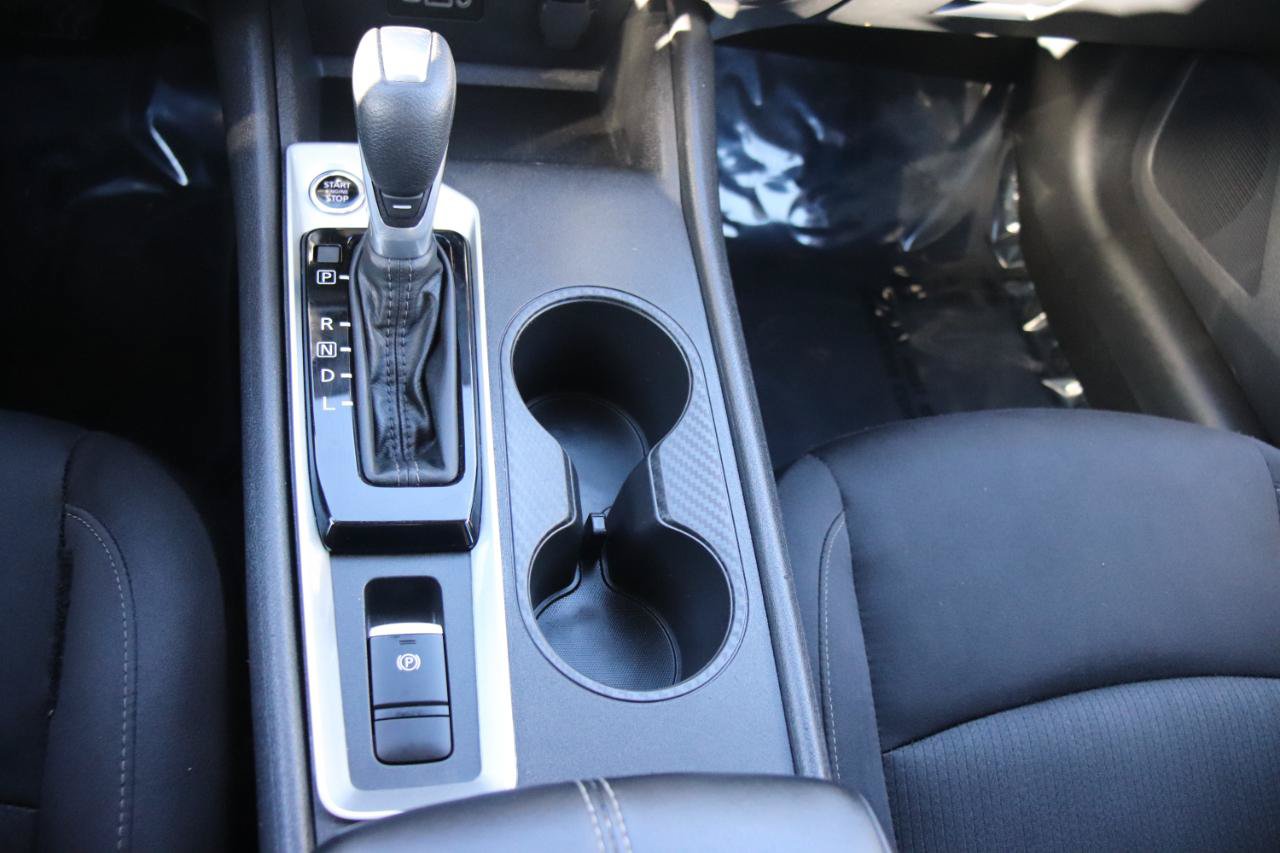 Used 2025 Nissan Altima 2.5 SV AWD/4WD image 34
