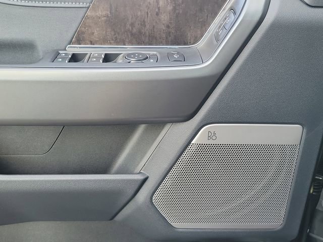 New 2026 Ford F250 Lariat w/ Black Appearance Package image 19