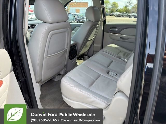 Used 2013 GMC Yukon XL SLT w/ SLT-2 Equipment Package image 28