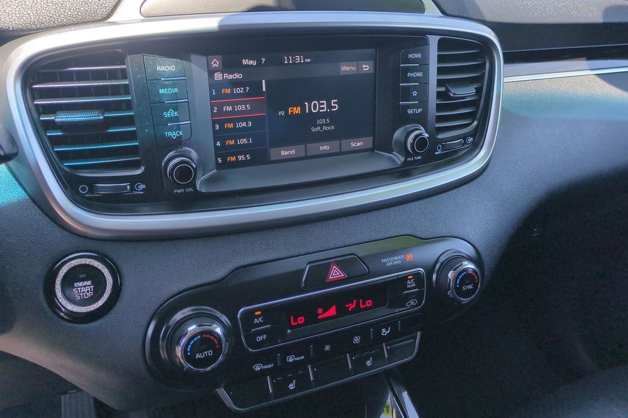 Used 2020 Kia Sorento EX FWD image 16