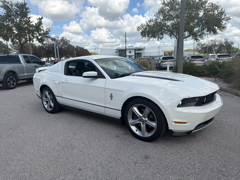 Used 2010 Ford Mustang GT Premium image 7
