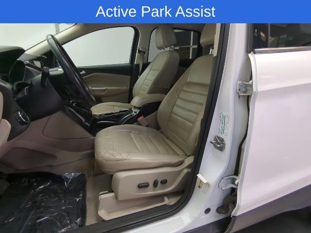 Used 2015 Ford Escape Titanium w/ Equipment Group 301A FWD image 11